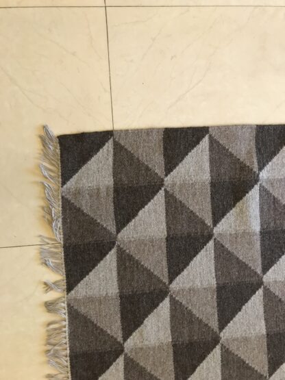 Savanah Rug 4x6’ - Image 4